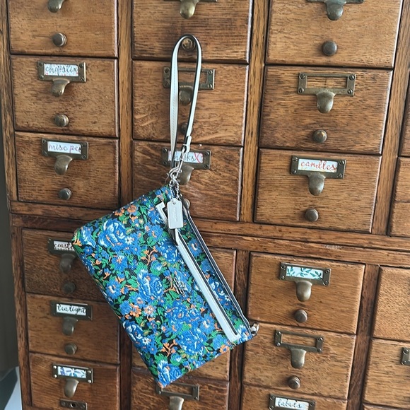 Coach Lyla Rose Blue Floral Clutch Wristlet